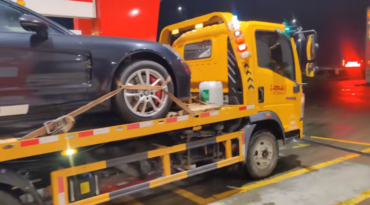 长安区行车途中遇到突发状况该如何呼叫道路救援？